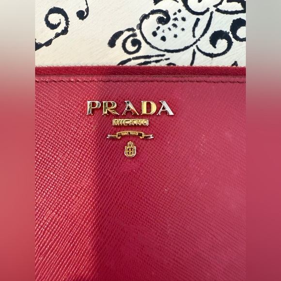 Prada Saffiano Women's Pink Leather Zip Wallet EUC Authentic - Picture 10 of 10